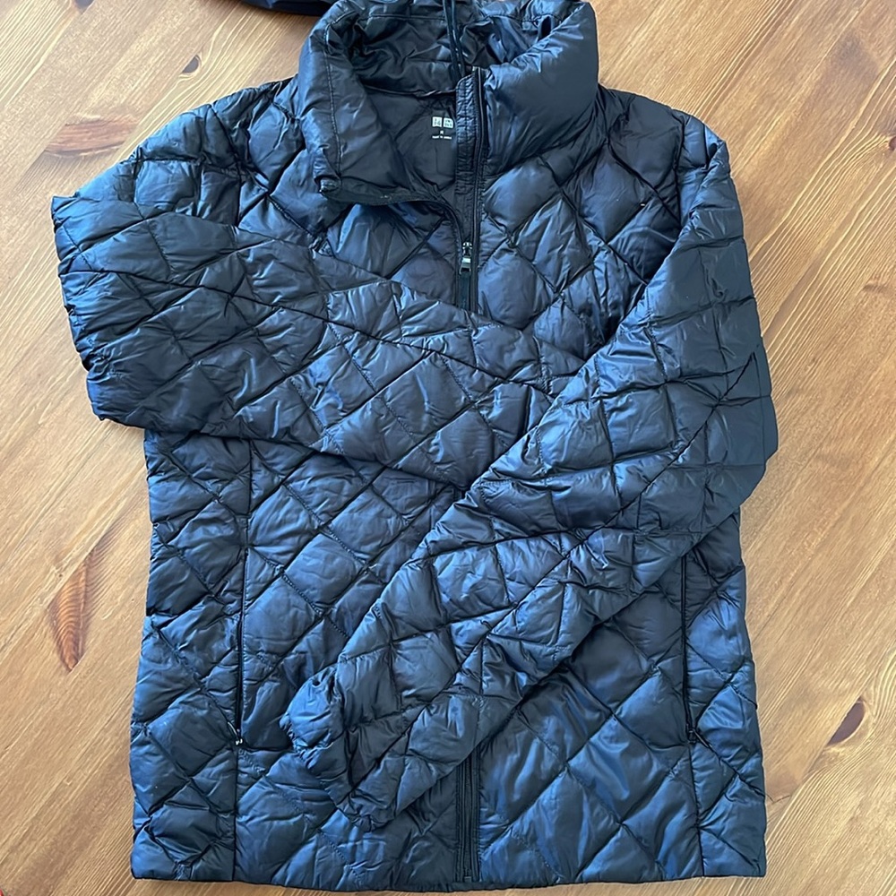 NEW Uniqlo pufftech ultra light down jacket